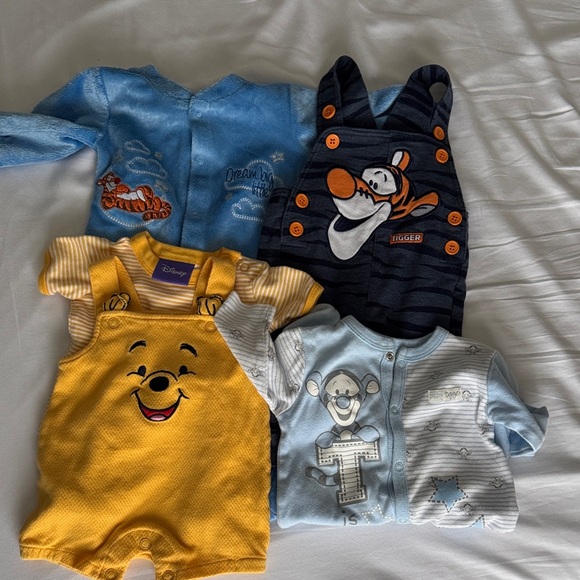 Disney Baby Winnie the Pooh and Tigger lot - Picture 1 of 5